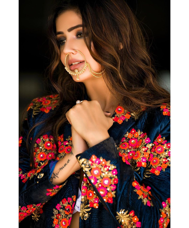 Soniya Bansal Delightful Looks In Colorful Outfit